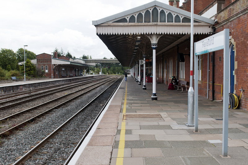69a.jpg - Herefordin asema