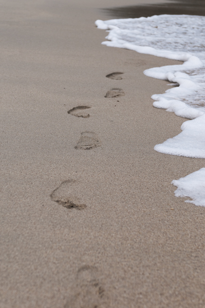Footprints_600px.jpg - Legendaarinen pakkokuva. Must have picture...